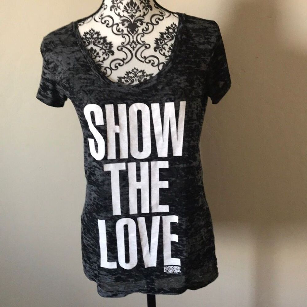 Show the love Victoria Secret‎ Pink